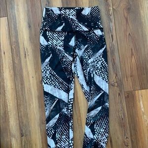 wunder under leggings